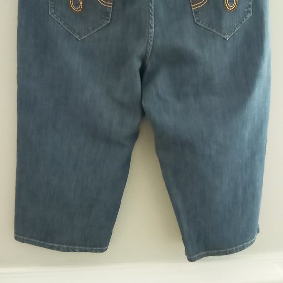 'SMITHS DUNGAREES' Wide leg Capri Size 10 Detailed stitching EUC - Picture 10 of 10